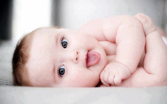 Cute-Baby-Girl-Pictures-Background-119.jpg